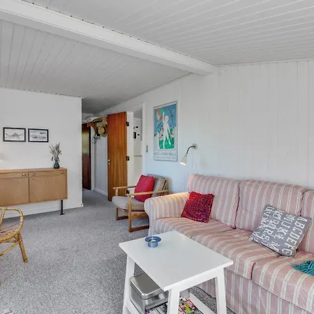 Prázdninový dům Greet - 700m From The Sea In Nw Jutland By Interhome *